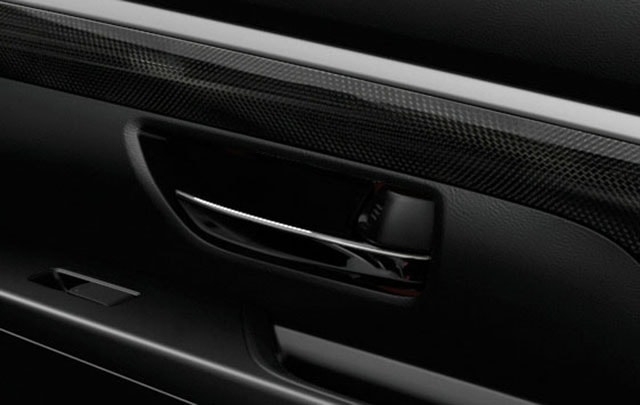 SUZUKI XL7 - Tay nắm cửa mạ crôm